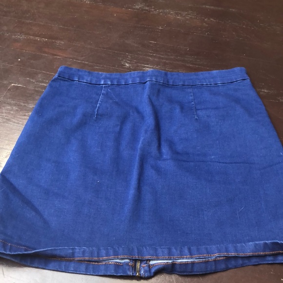 Forever 21 zip skirt - Picture 4 of 4